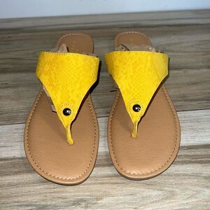 New Directions Gannie Sandals Women’s 71/2 Yellow/Gold Tan Sole Classic Slide